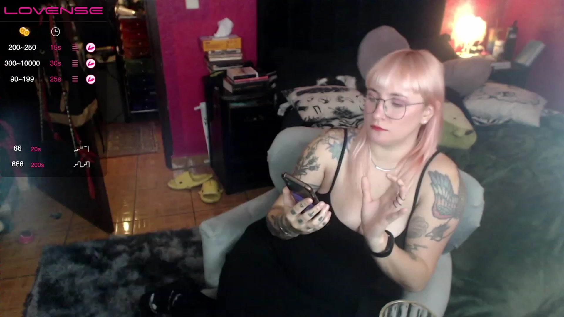 Gallery image thumbnail from AxeHallow's myfreecams stream on, 05/17/2023, 03:04 image 19 of 20