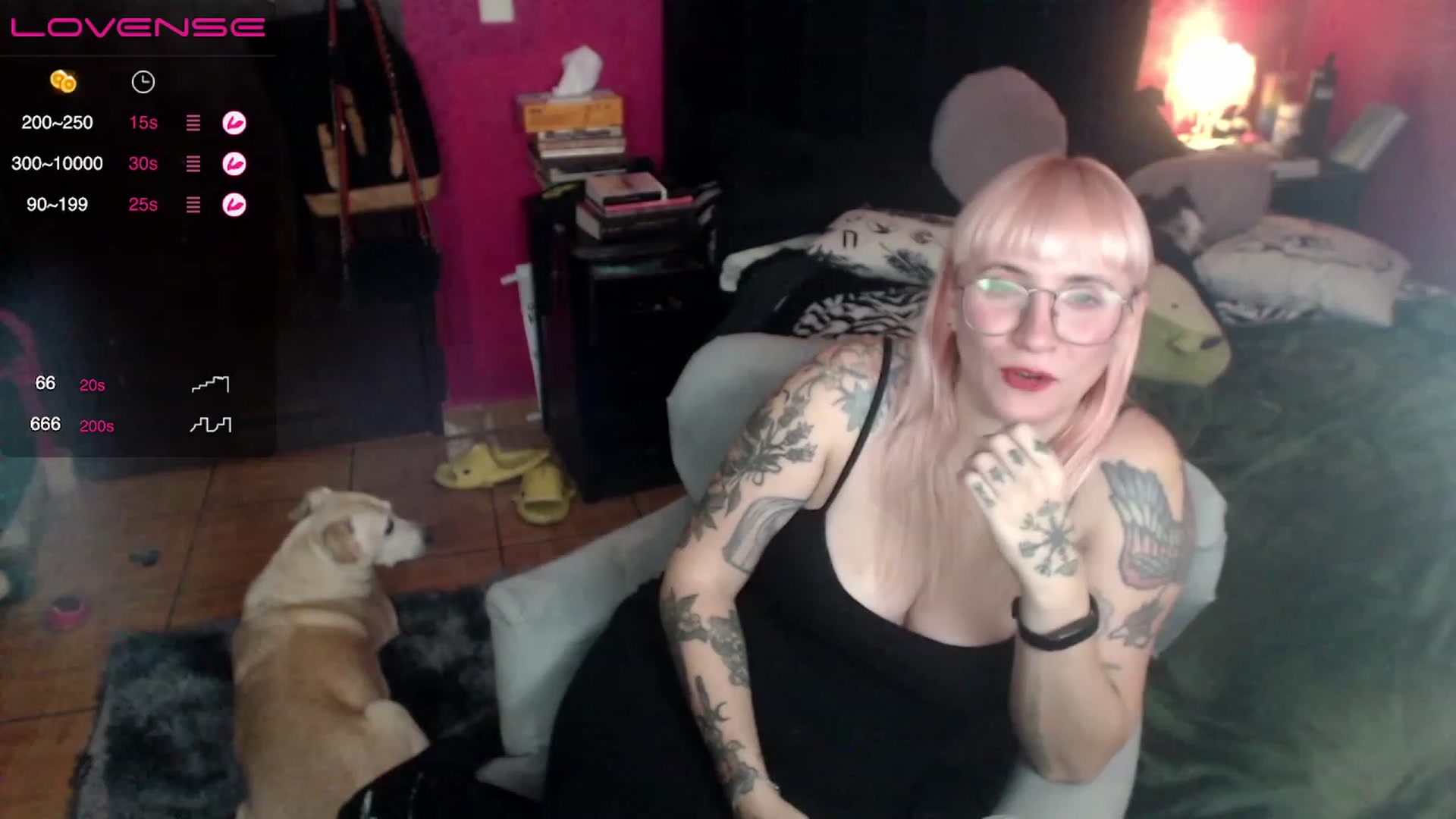 Gallery image thumbnail from AxeHallow's myfreecams stream on, 05/17/2023, 03:04 image 3 of 20