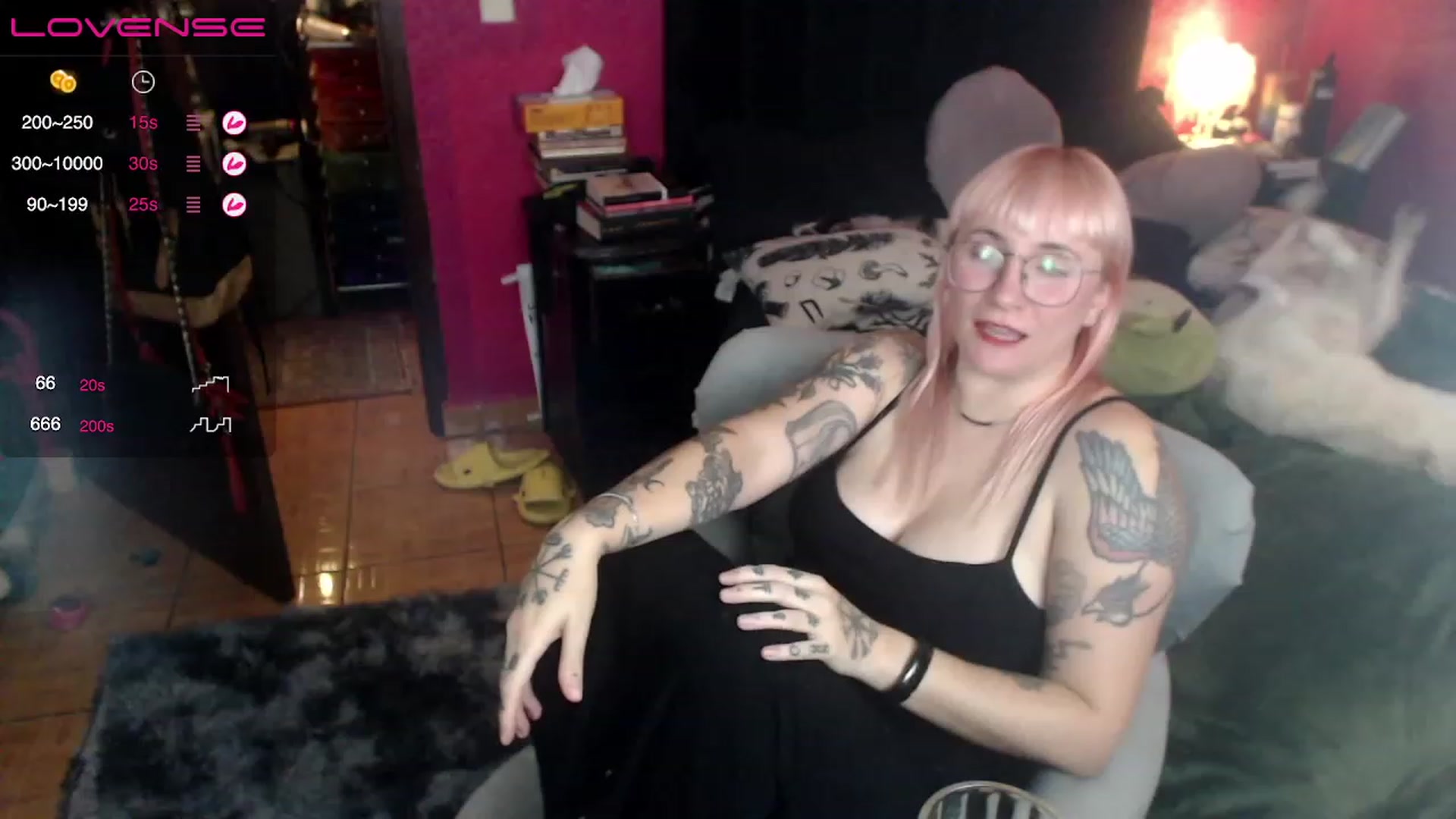 Gallery image thumbnail from AxeHallow's myfreecams stream on, 05/17/2023, 03:37 image 6 of 20