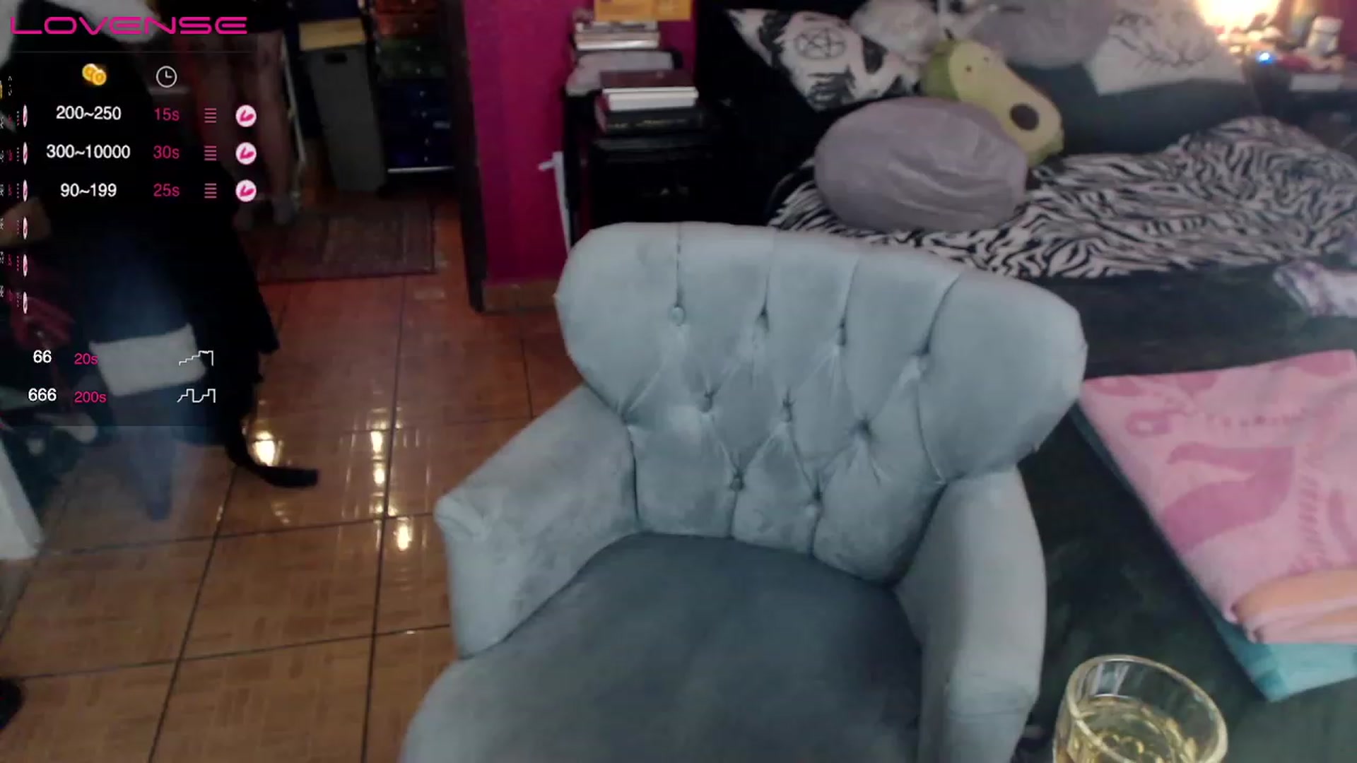Gallery image thumbnail from AxeHallow's myfreecams stream on, 05/21/2023, 24:30 image 19 of 20