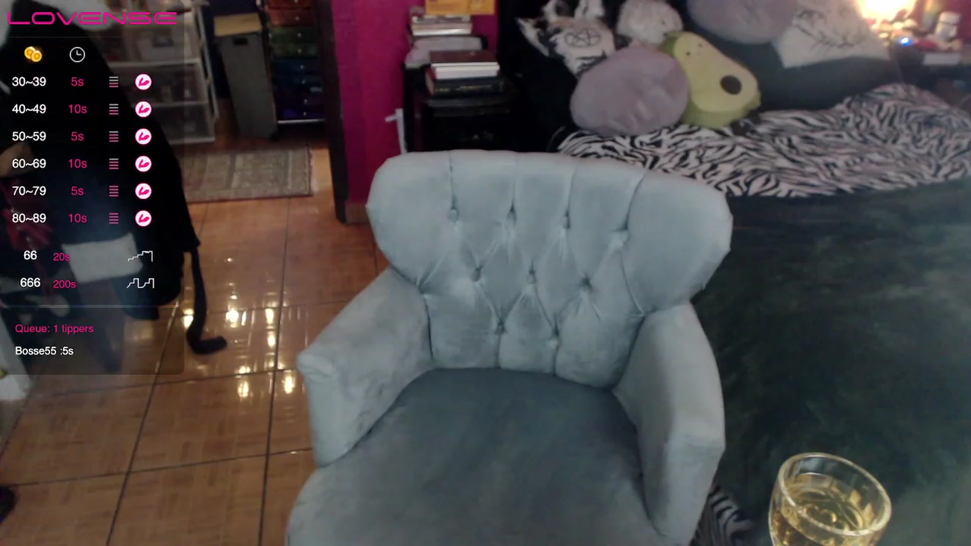 Gallery image thumbnail from AxeHallow's myfreecams stream on, 05/21/2023, 24:30 image 12 of 20