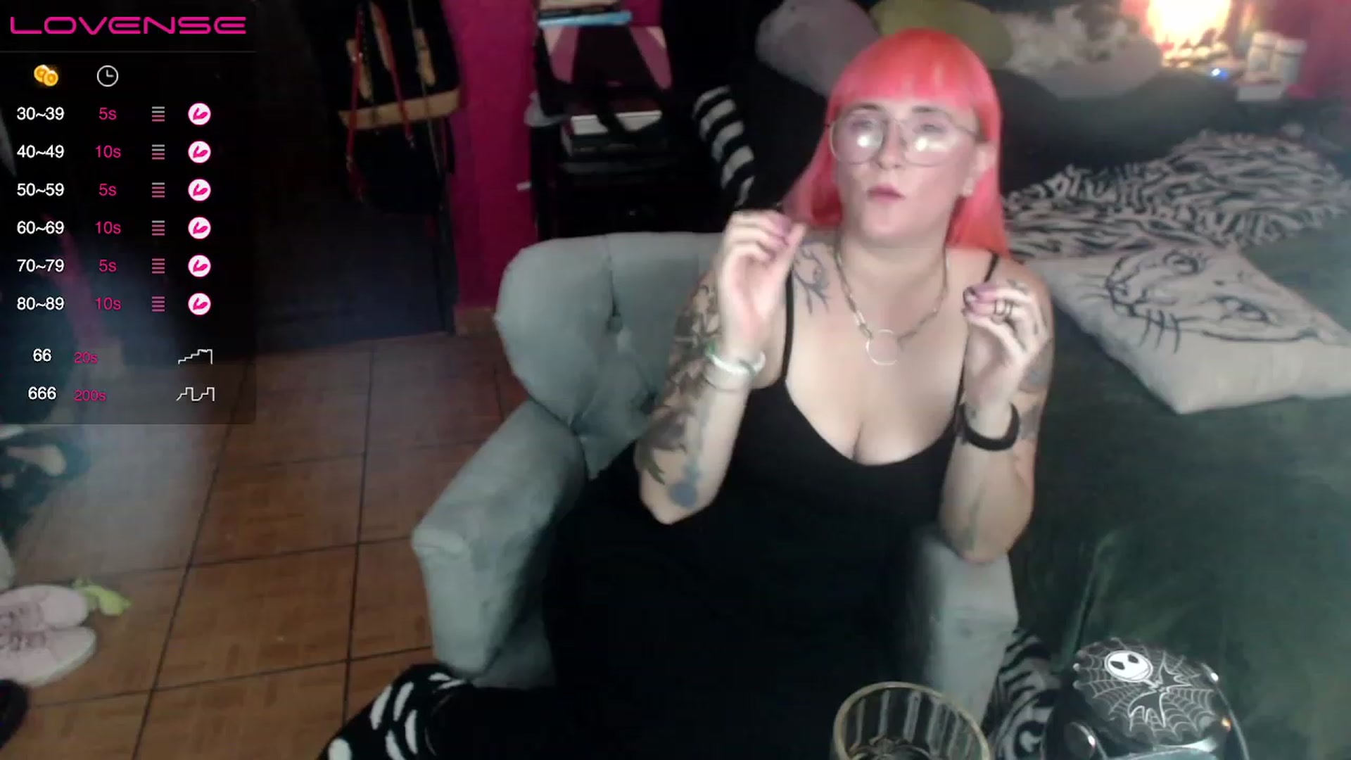 Gallery image thumbnail from AxeHallow's myfreecams stream on, 05/24/2023, 03:11 image 19 of 20