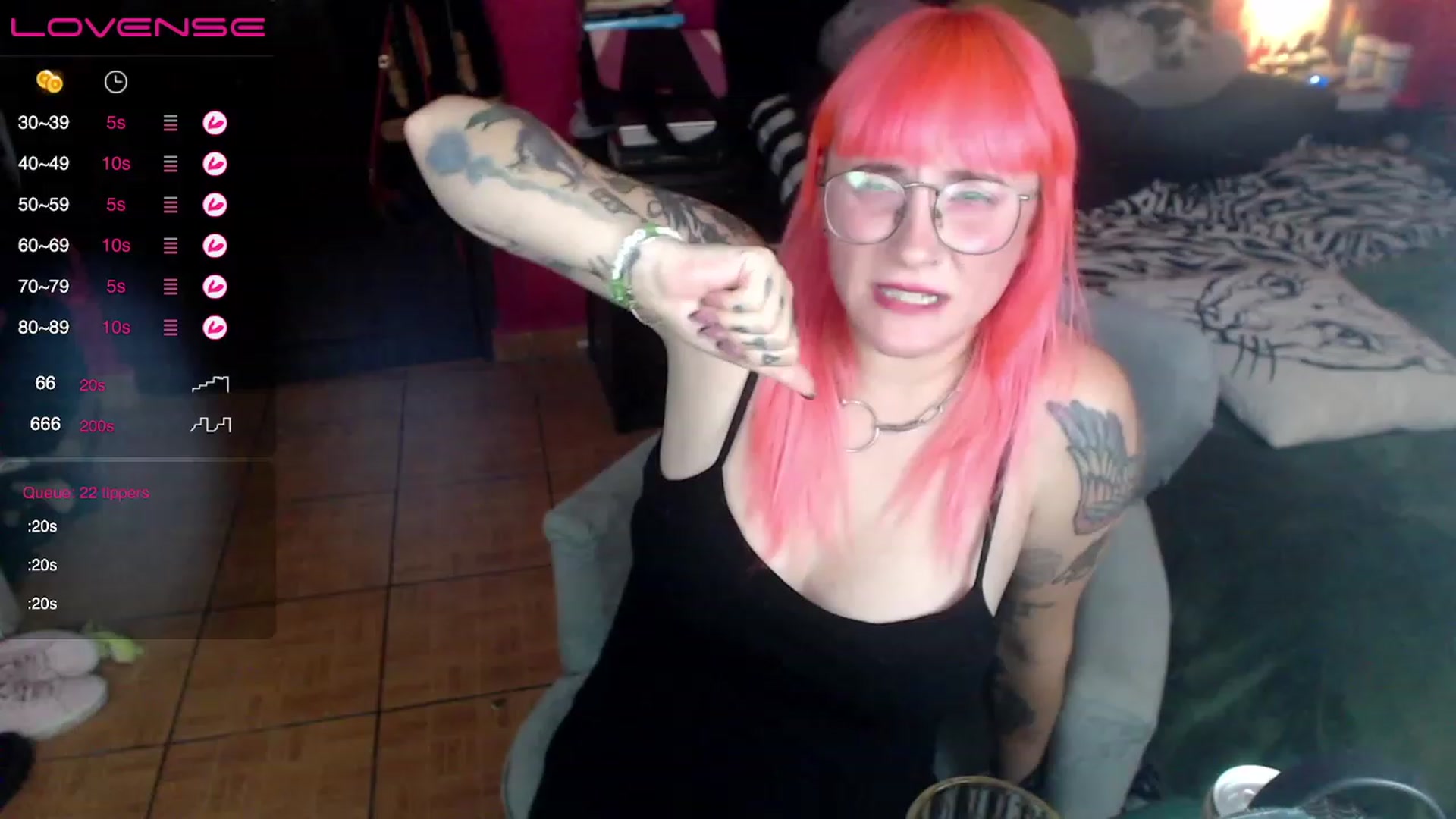 Gallery image thumbnail from AxeHallow's myfreecams stream on, 05/24/2023, 03:11 image 8 of 20
