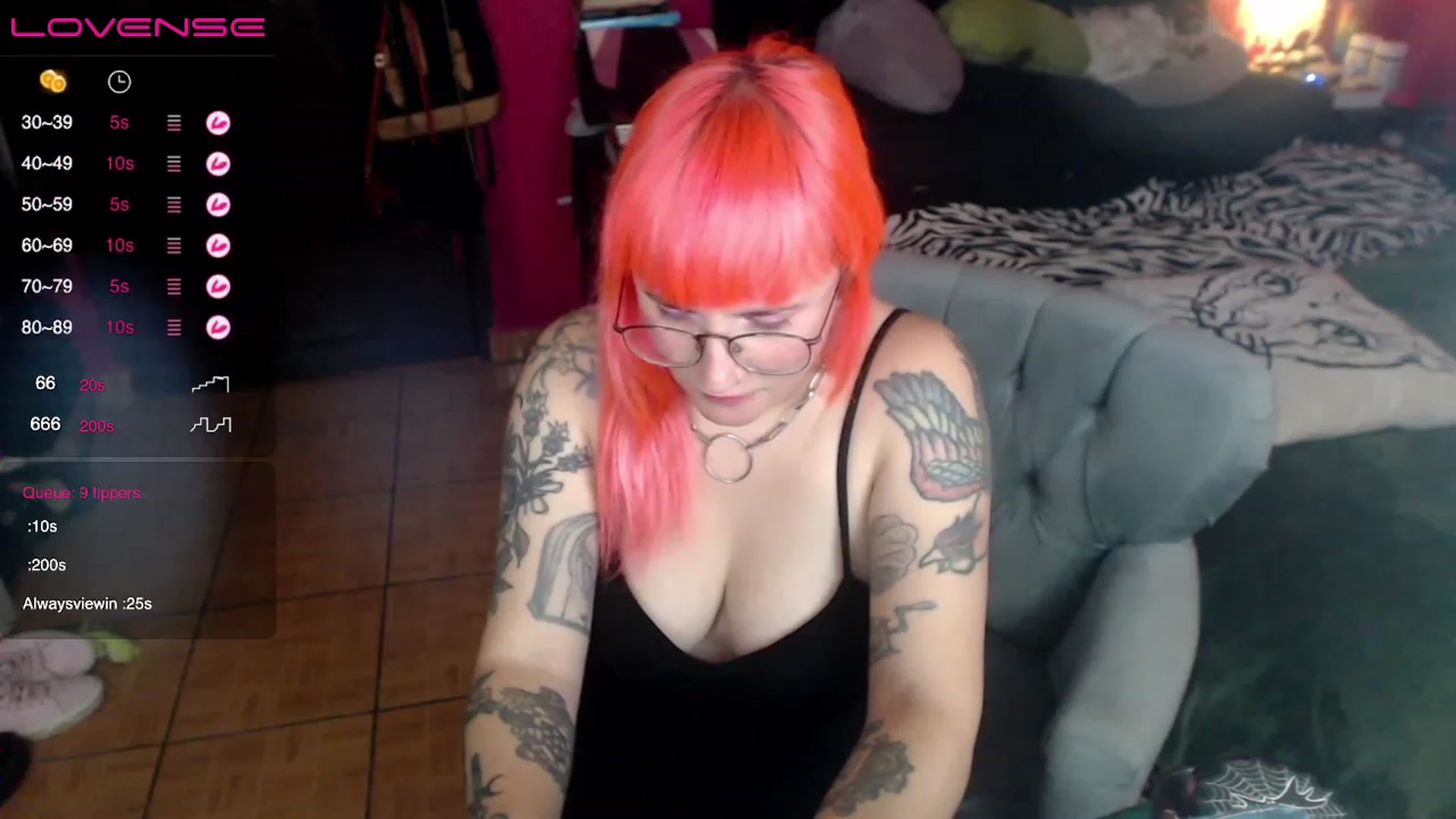 Gallery image thumbnail from AxeHallow's myfreecams stream on, 05/24/2023, 03:11 image 14 of 20