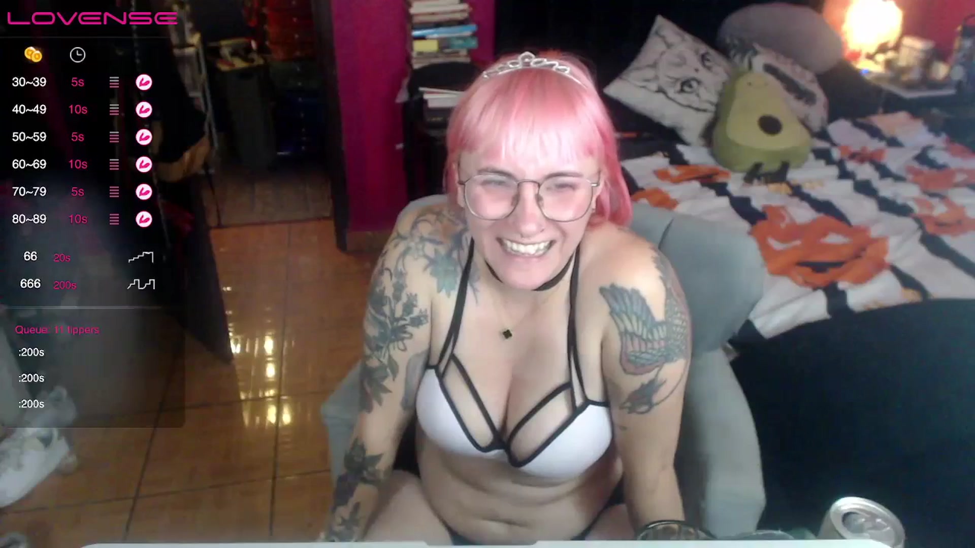 Gallery image thumbnail from AxeHallow's myfreecams stream on, 06/14/2023, 01:22 image 17 of 20