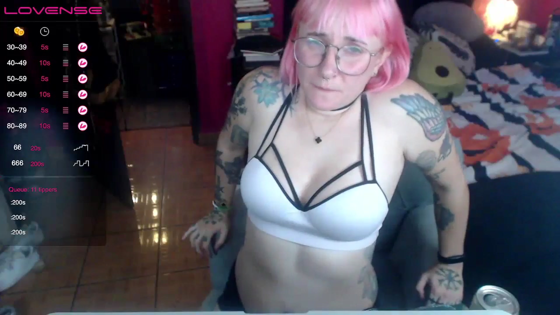 Gallery image thumbnail from AxeHallow's myfreecams stream on, 06/14/2023, 01:22 image 16 of 20