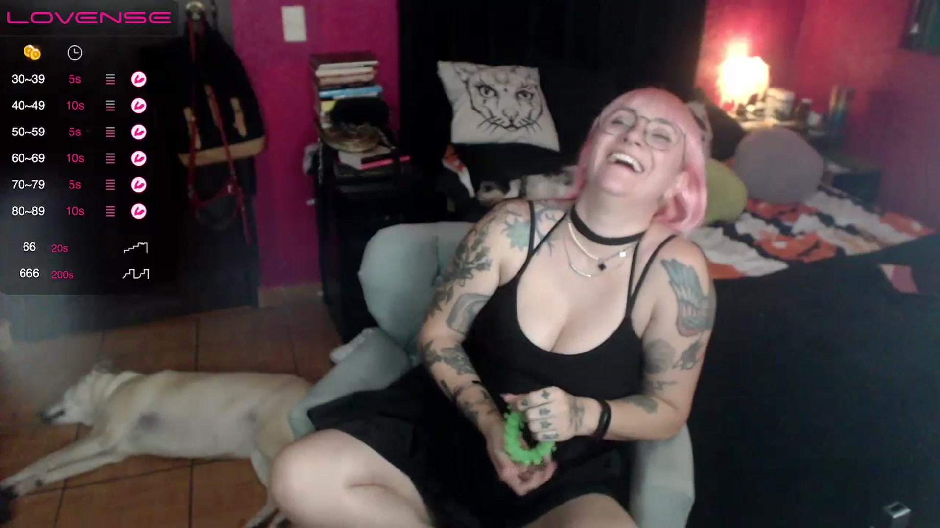 Gallery image thumbnail from AxeHallow's myfreecams stream on, 06/16/2023, 04:18 image 10 of 20