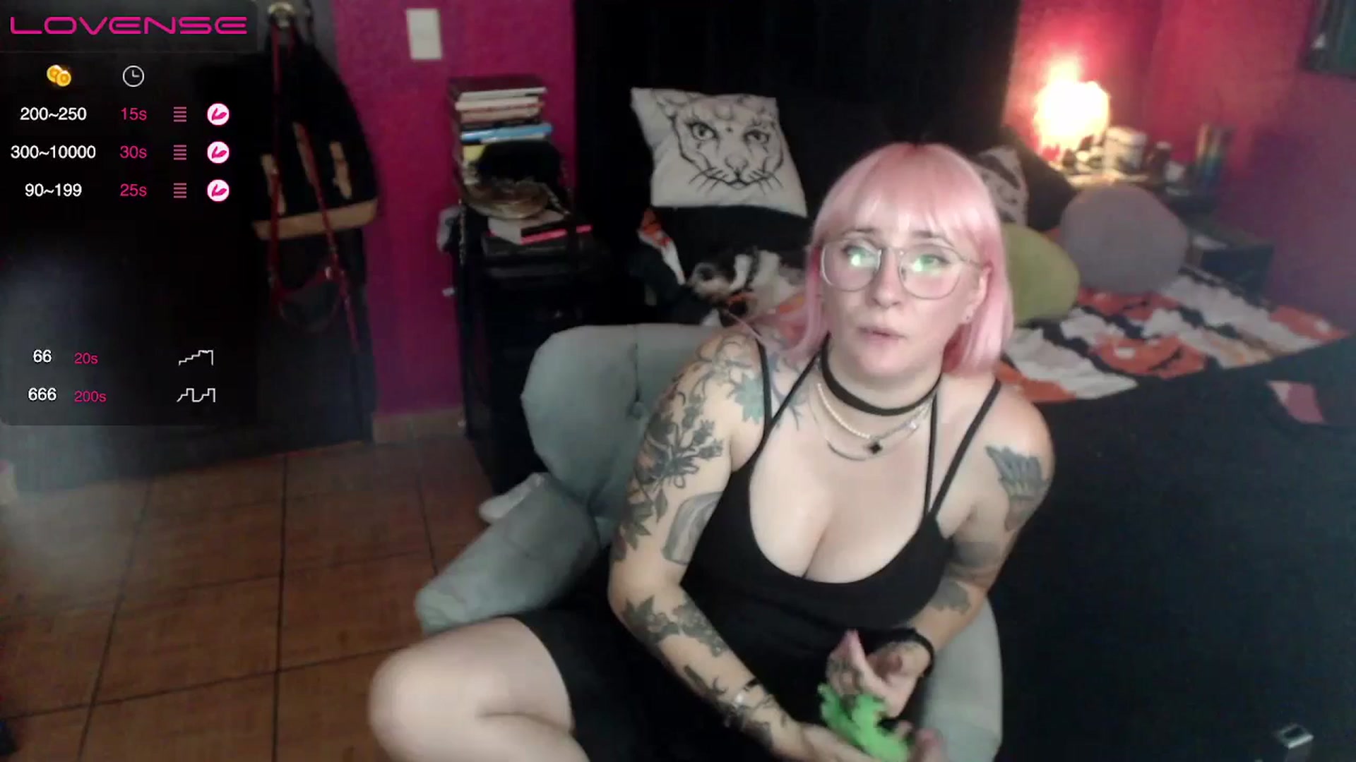 Gallery image thumbnail from AxeHallow's myfreecams stream on, 06/16/2023, 04:18 image 16 of 20