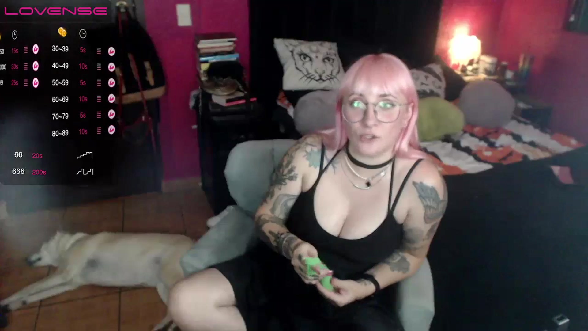 Gallery image thumbnail from AxeHallow's myfreecams stream on, 06/16/2023, 04:18 image 9 of 20