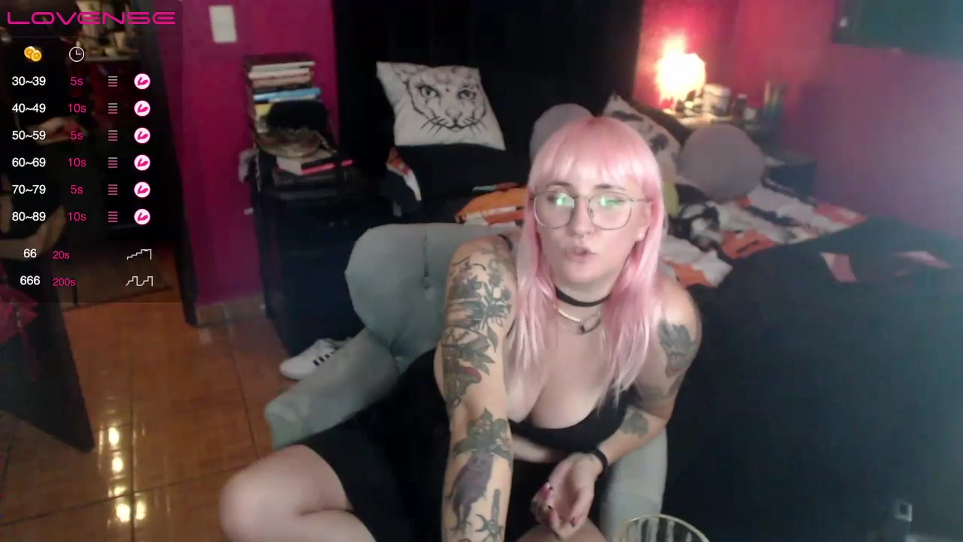 Gallery image thumbnail from AxeHallow's myfreecams stream on, 06/16/2023, 06:30 image 20 of 20