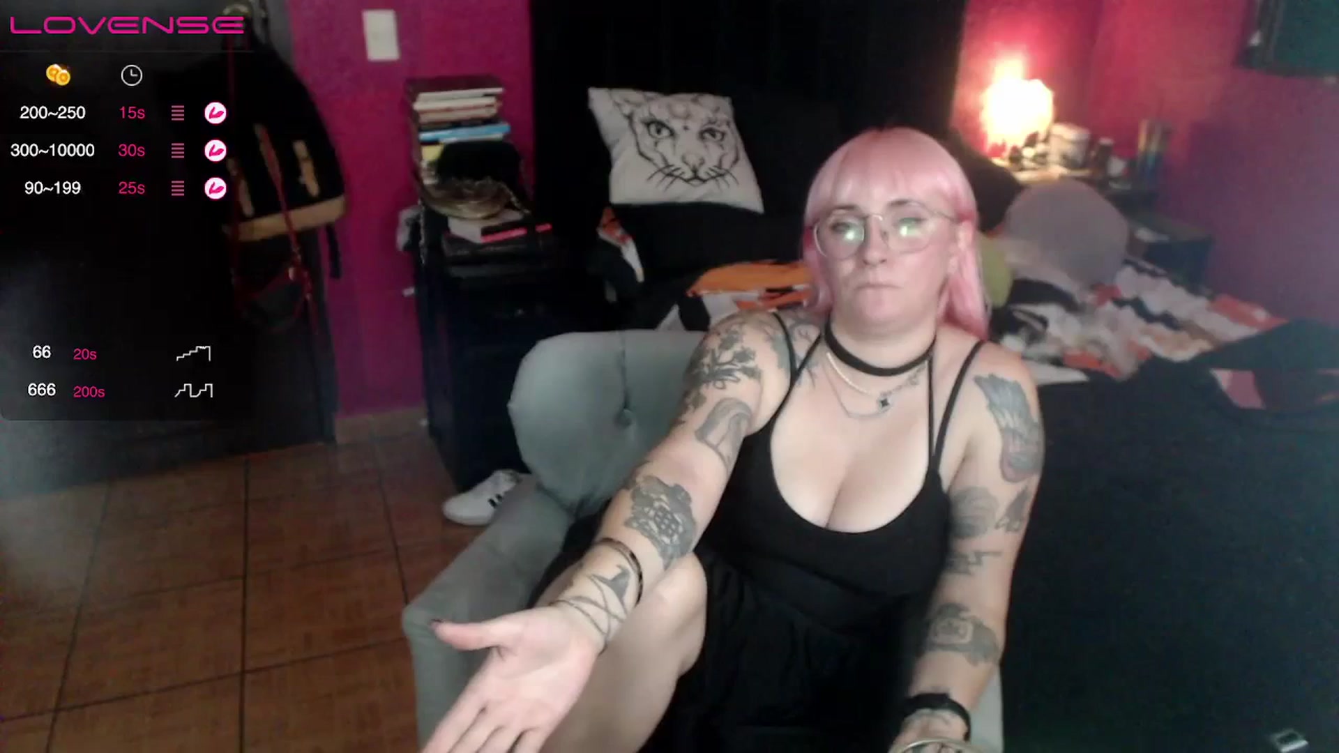 Gallery image thumbnail from AxeHallow's myfreecams stream on, 06/16/2023, 06:30 image 1 of 20