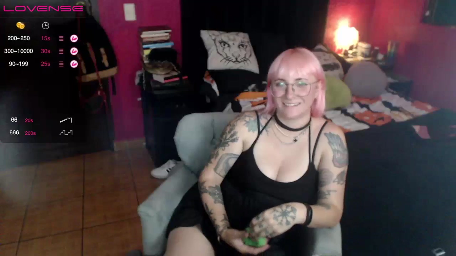 Gallery image thumbnail from AxeHallow's myfreecams stream on, 06/16/2023, 06:30 image 3 of 20