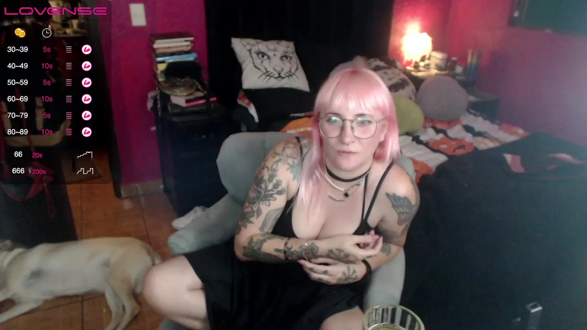 Gallery image thumbnail from AxeHallow's myfreecams stream on, 06/16/2023, 06:30 image 12 of 20