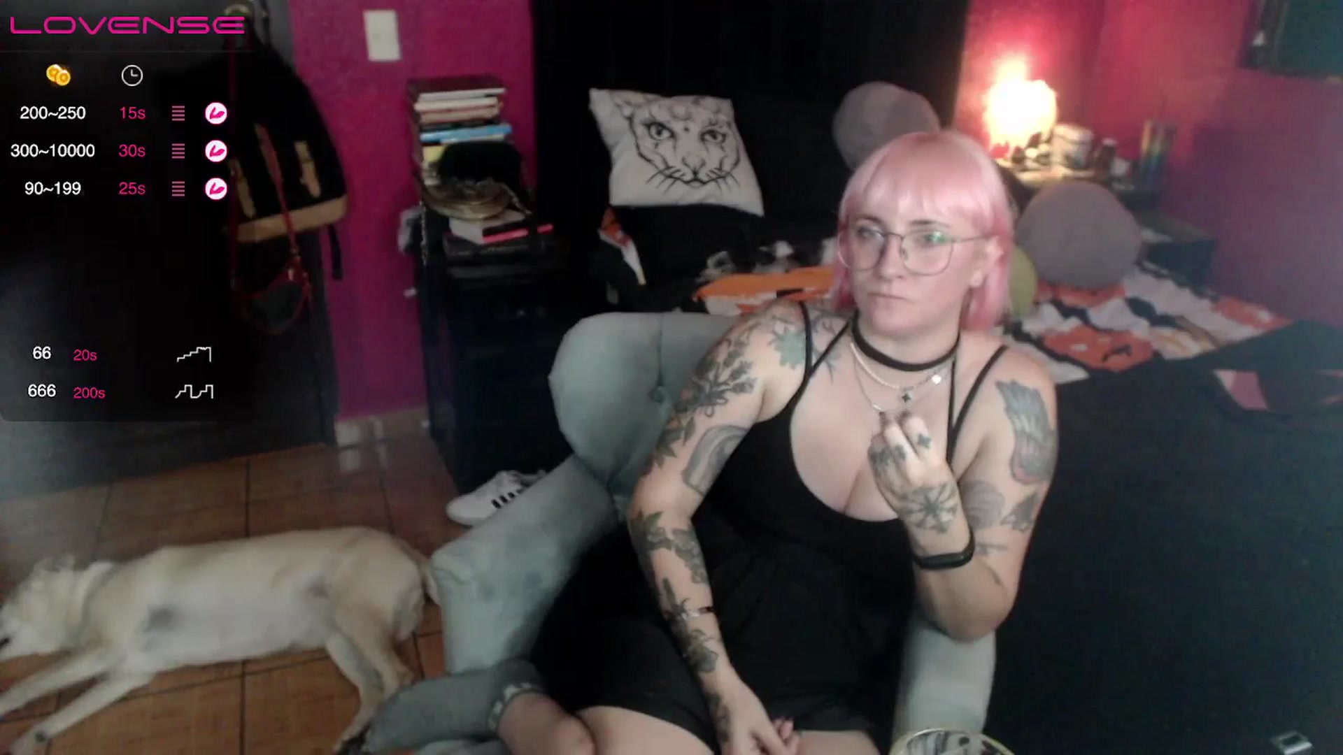 Gallery image thumbnail from AxeHallow's myfreecams stream on, 06/16/2023, 06:30 image 6 of 20