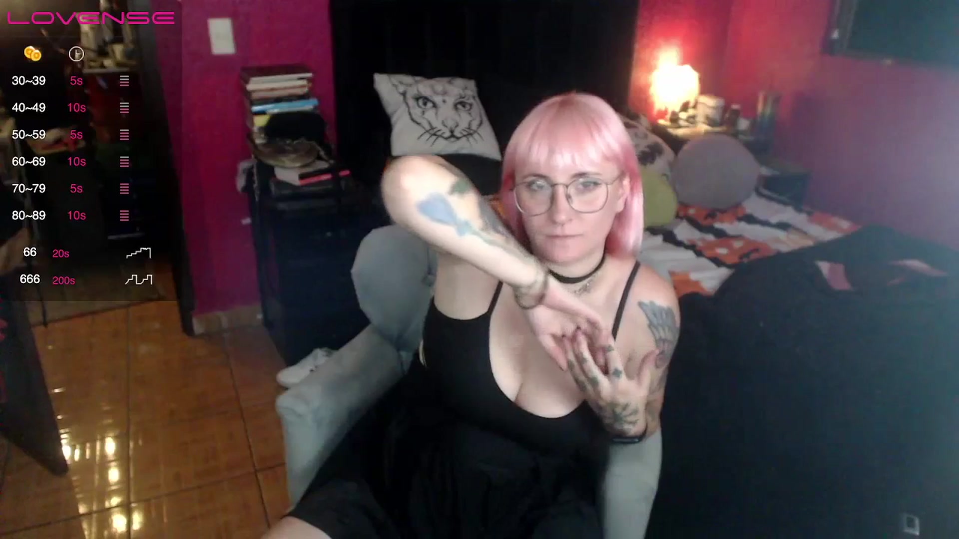 Gallery image thumbnail from AxeHallow's myfreecams stream on, 06/16/2023, 07:30 image 11 of 20