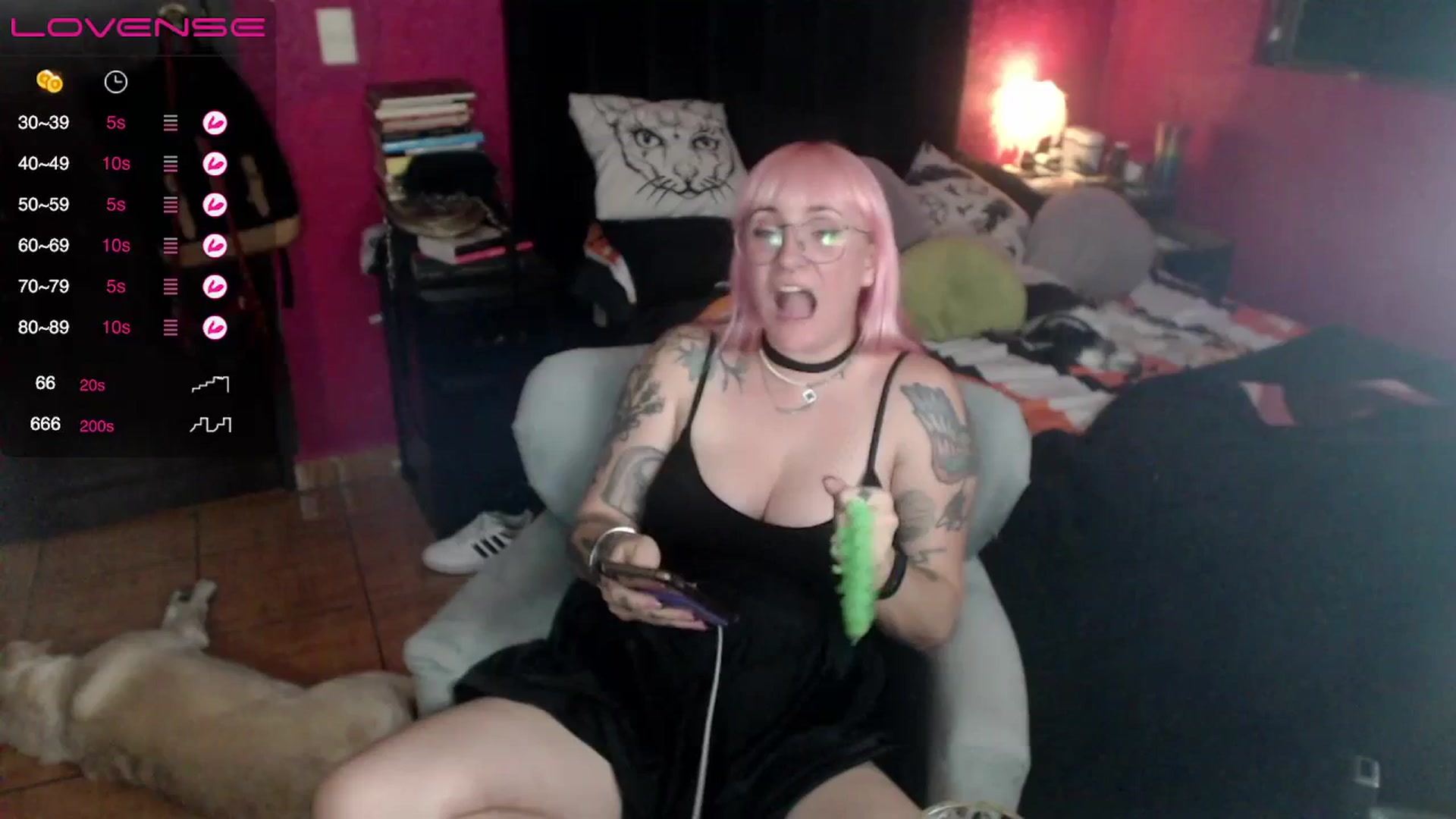 Gallery image thumbnail from AxeHallow's myfreecams stream on, 06/16/2023, 07:30 image 4 of 20
