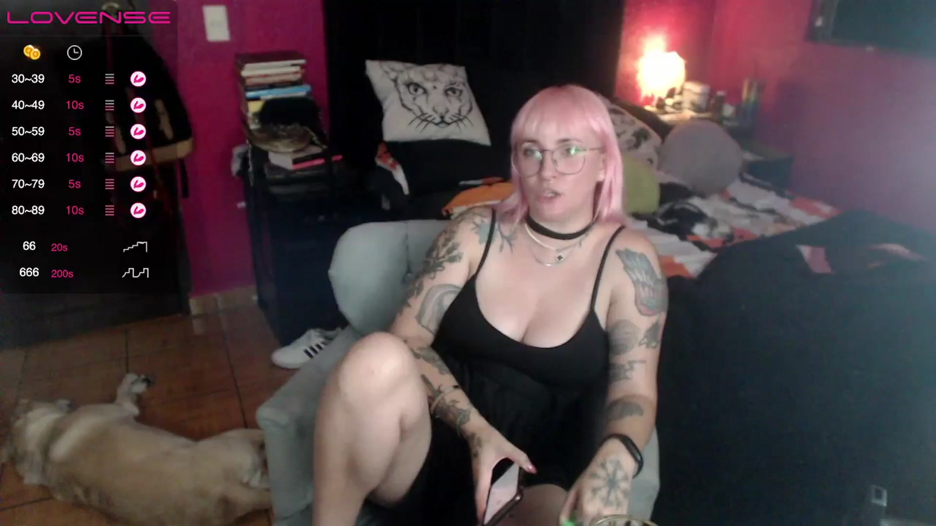 Gallery image thumbnail from AxeHallow's myfreecams stream on, 06/16/2023, 07:30 image 5 of 20