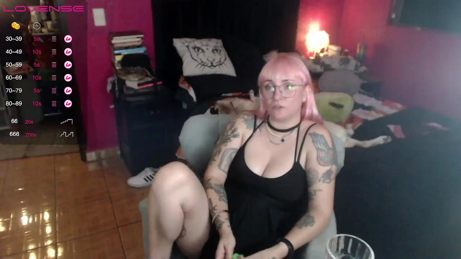 Gallery image thumbnail from AxeHallow's myfreecams stream on, 06/16/2023, 09:53 image 7 of 20