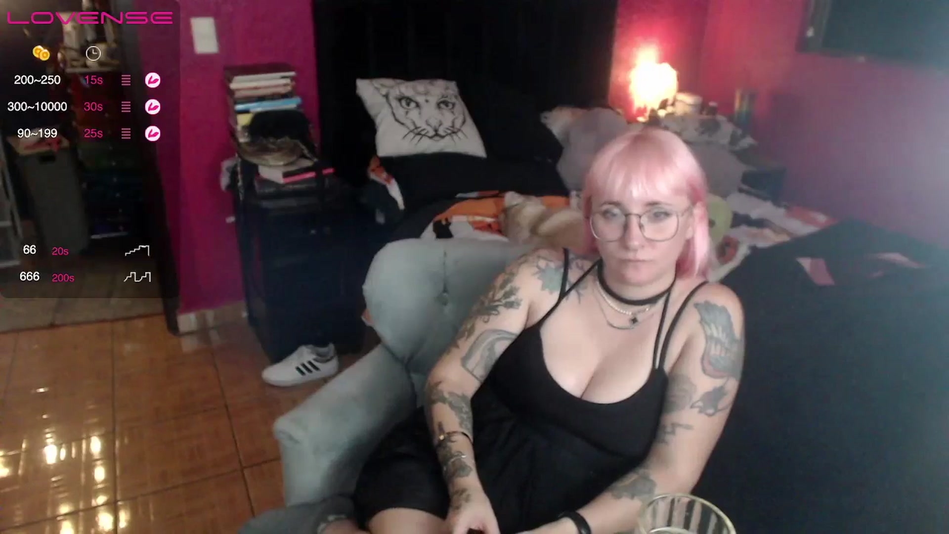 Gallery image thumbnail from AxeHallow's myfreecams stream on, 06/16/2023, 09:53 image 4 of 20