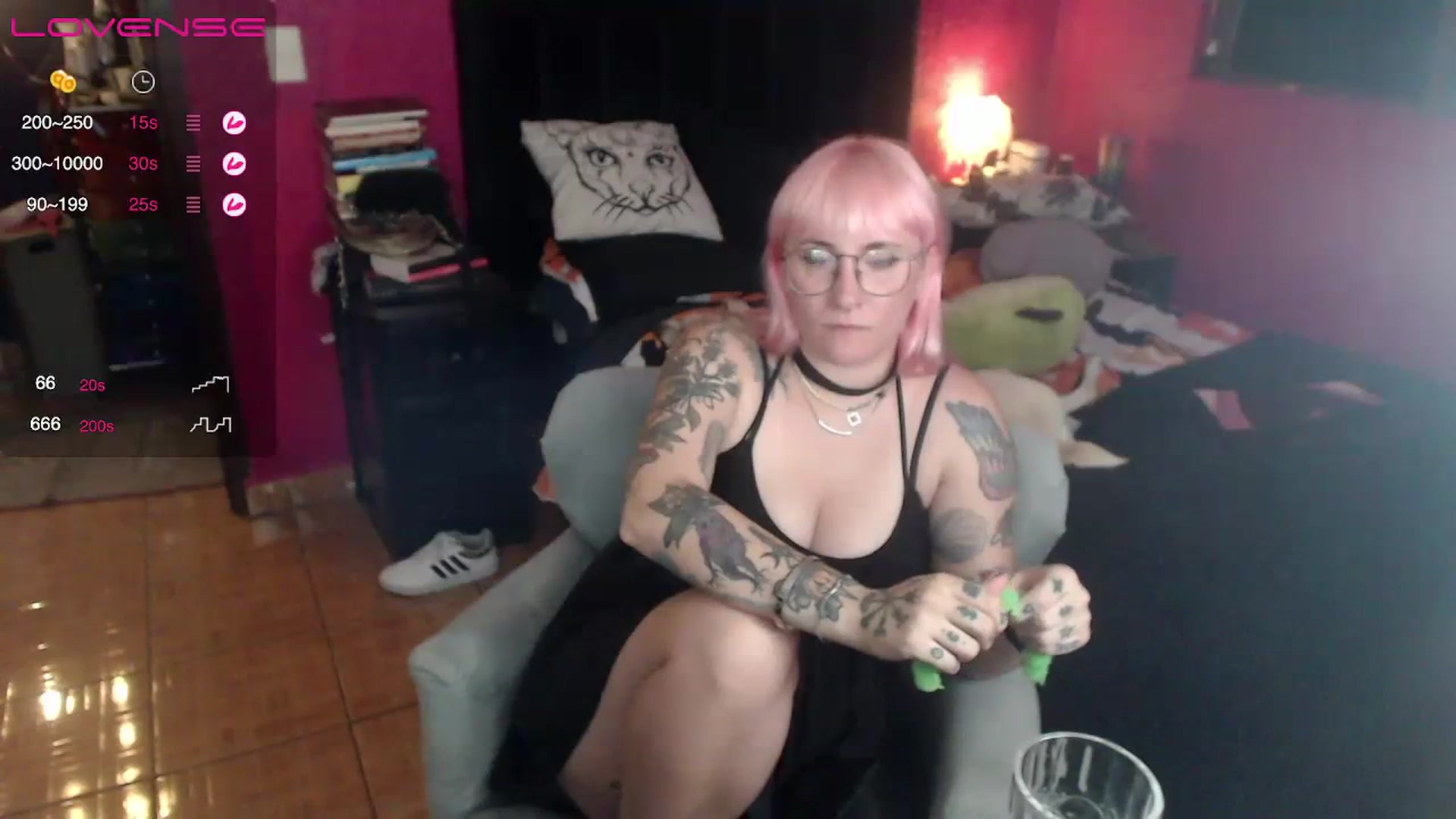 Gallery image thumbnail from AxeHallow's myfreecams stream on, 06/16/2023, 09:53 image 8 of 20