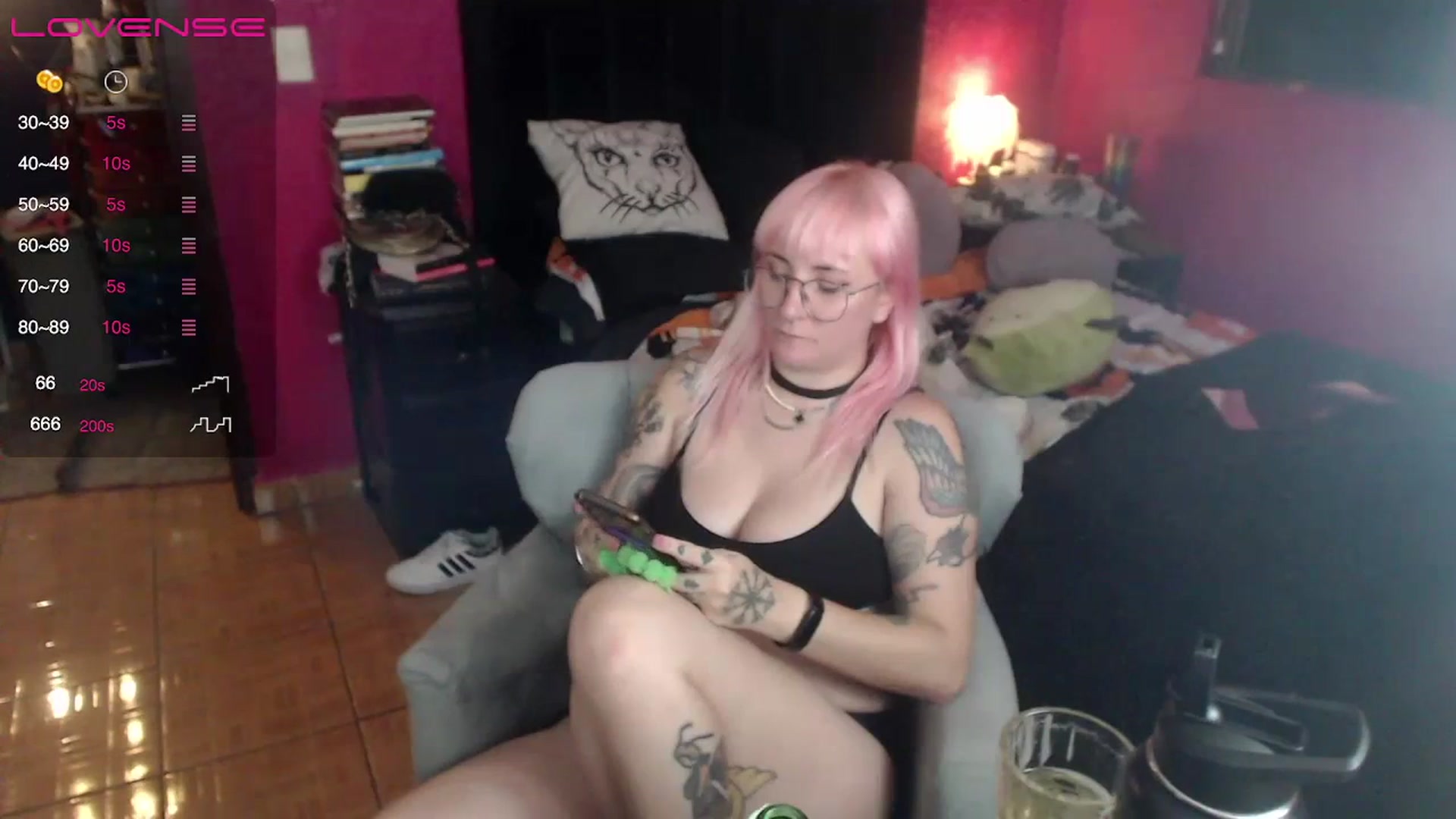 Gallery image thumbnail from AxeHallow's myfreecams stream on, 06/16/2023, 11:41 image 5 of 20