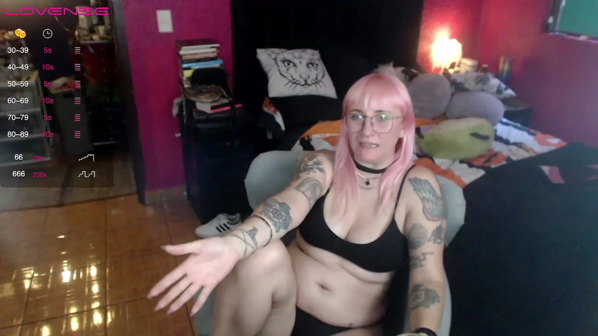 Gallery image thumbnail from AxeHallow's myfreecams stream on, 06/16/2023, 12:51 image 5 of 20
