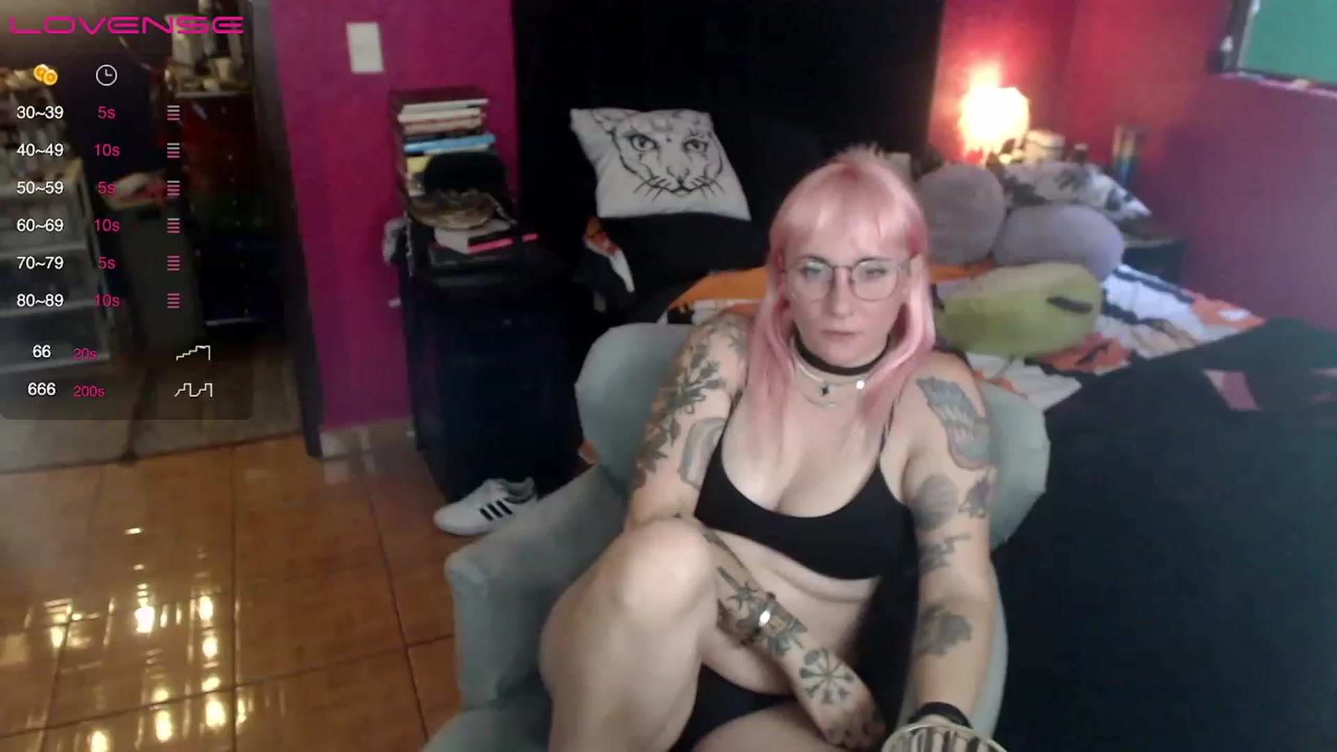 Gallery image thumbnail from AxeHallow's myfreecams stream on, 06/16/2023, 12:51 image 19 of 20