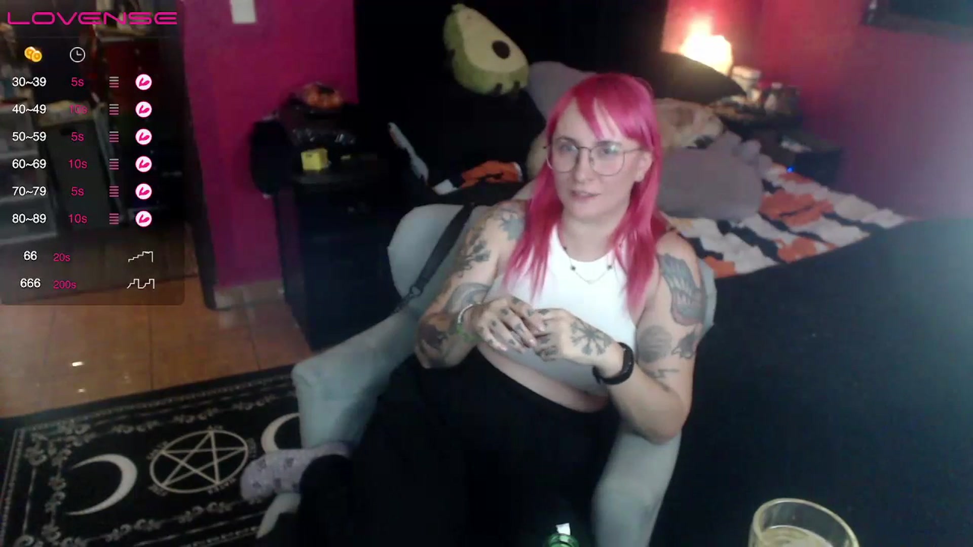 Gallery image thumbnail from AxeHallow's myfreecams stream on, 06/28/2023, 06:09 image 12 of 20