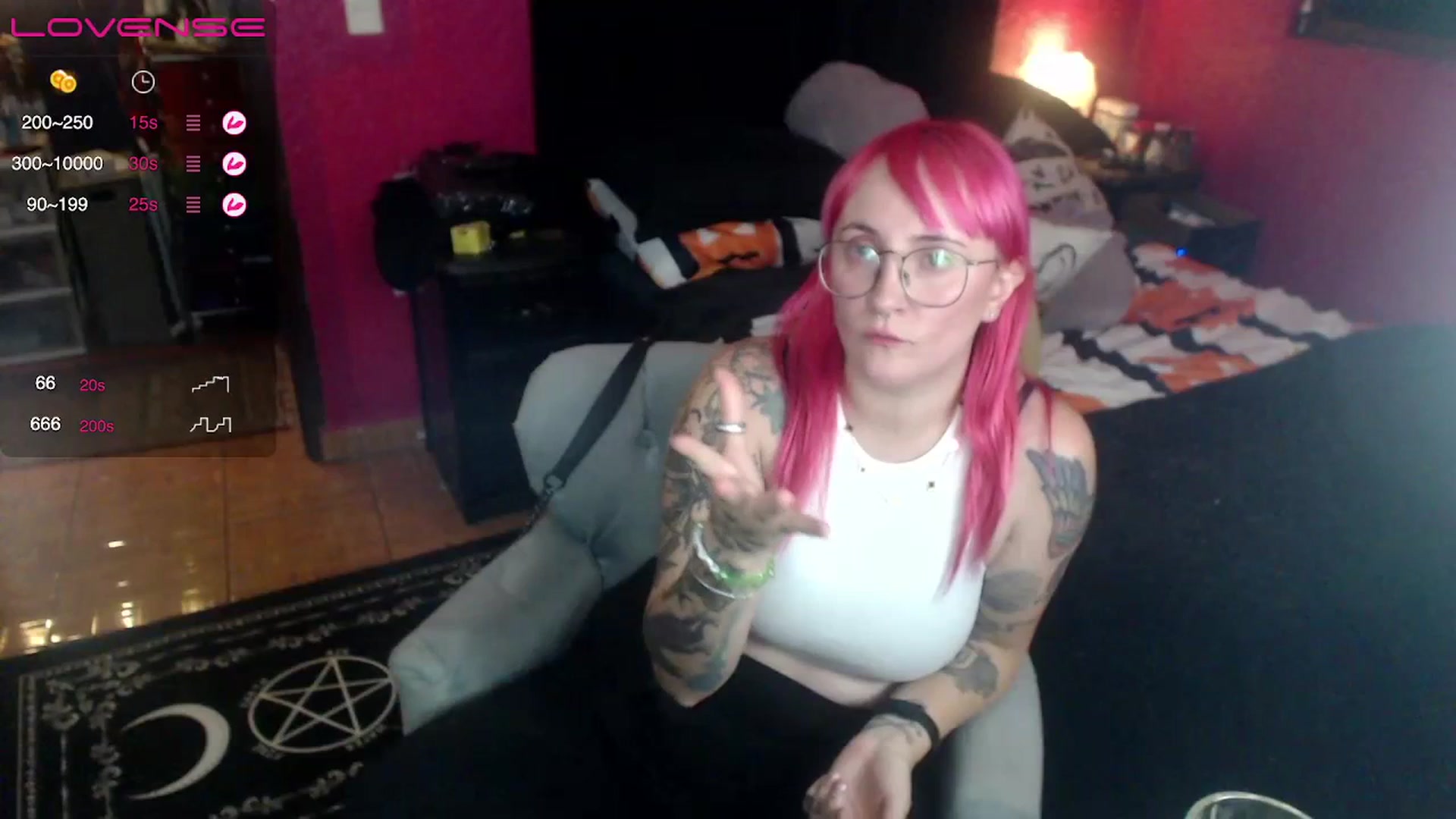 Gallery image thumbnail from AxeHallow's myfreecams stream on, 06/28/2023, 06:09 image 1 of 20