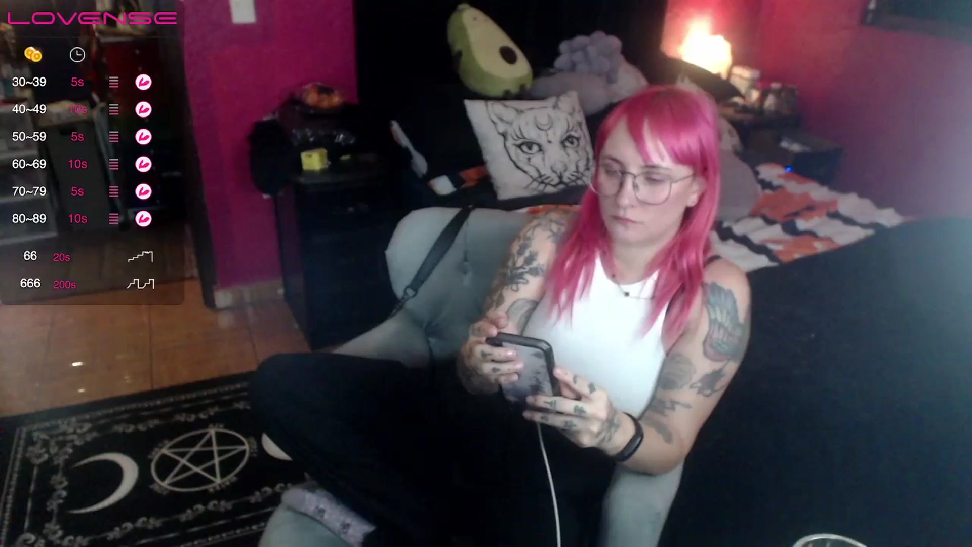 Gallery image thumbnail from AxeHallow's myfreecams stream on, 06/28/2023, 06:09 image 8 of 20