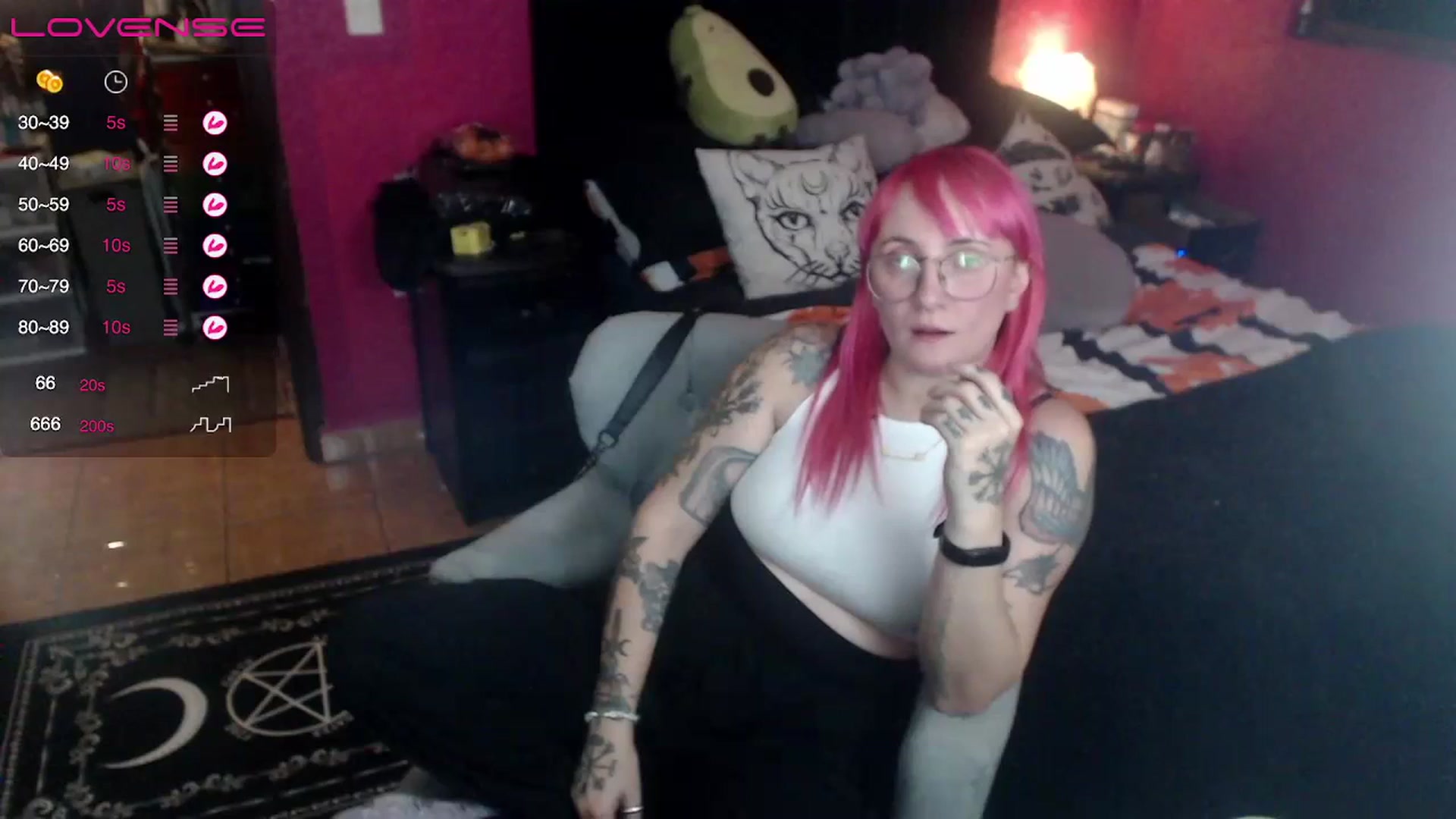 Gallery image thumbnail from AxeHallow's myfreecams stream on, 06/28/2023, 06:09 image 6 of 20