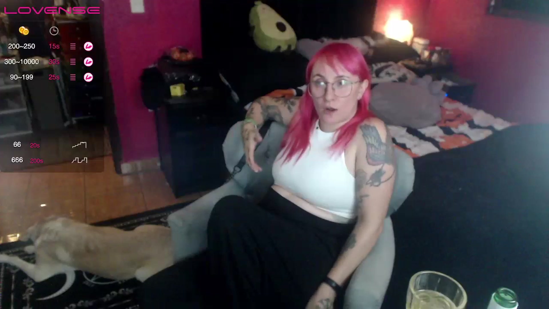 Gallery image thumbnail from AxeHallow's myfreecams stream on, 06/28/2023, 07:47 image 14 of 20