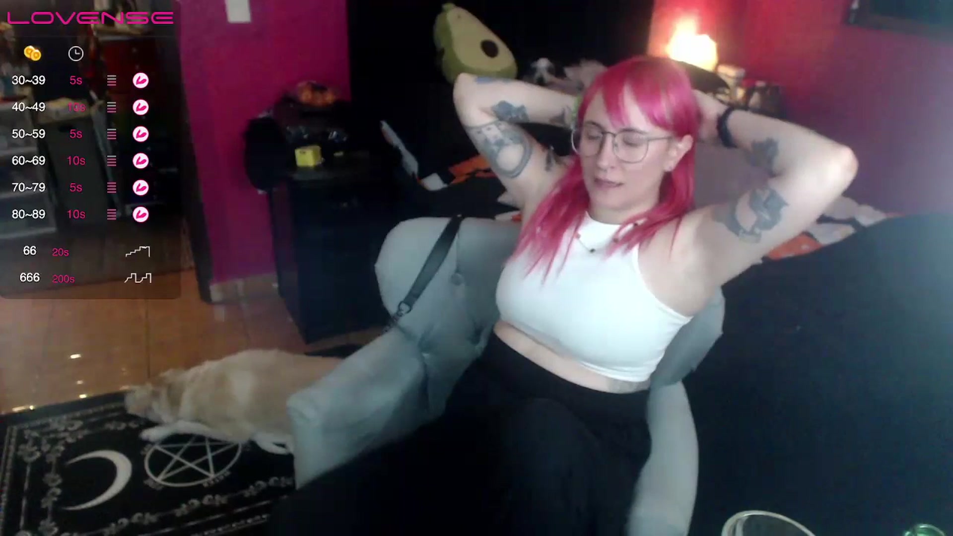 Gallery image thumbnail from AxeHallow's myfreecams stream on, 06/28/2023, 07:47 image 2 of 20
