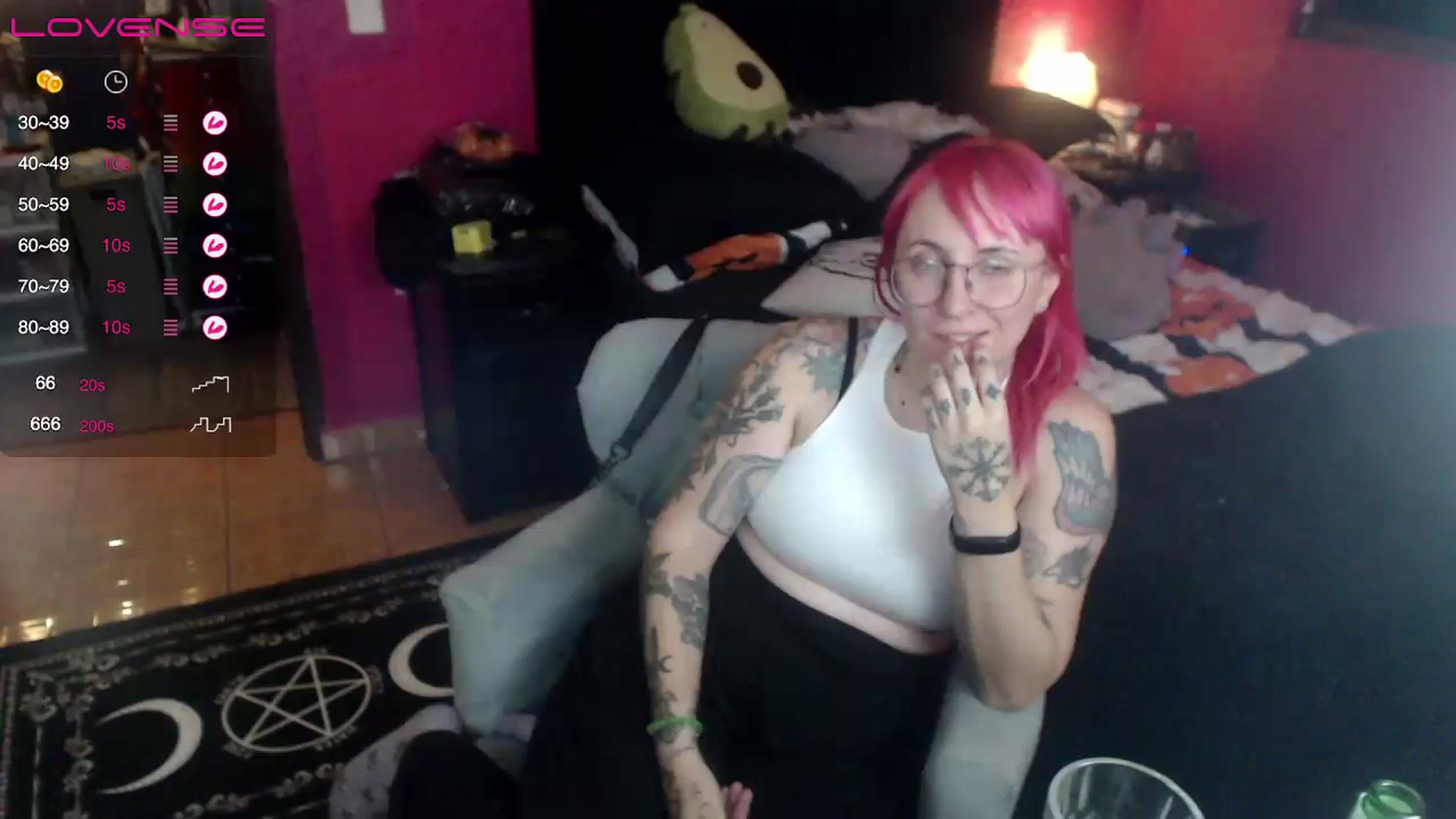 Gallery image thumbnail from AxeHallow's myfreecams stream on, 06/28/2023, 07:47 image 9 of 20