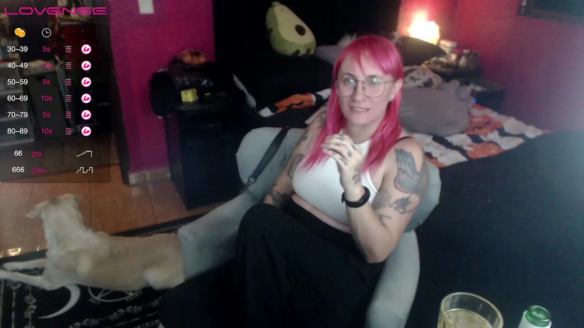 Gallery image thumbnail from AxeHallow's myfreecams stream on, 06/28/2023, 07:47 image 13 of 20