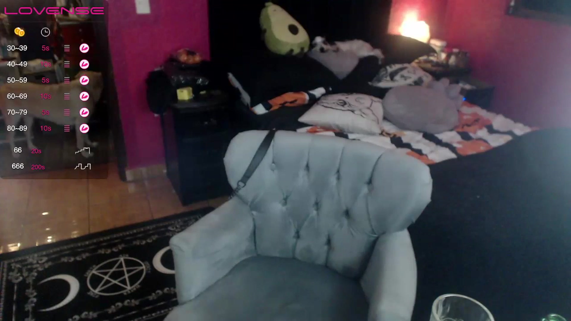 Gallery image thumbnail from AxeHallow's myfreecams stream on, 06/28/2023, 07:47 image 3 of 20