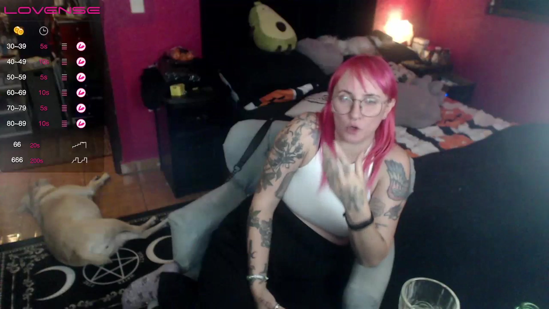 Gallery image thumbnail from AxeHallow's myfreecams stream on, 06/28/2023, 07:57 image 3 of 20