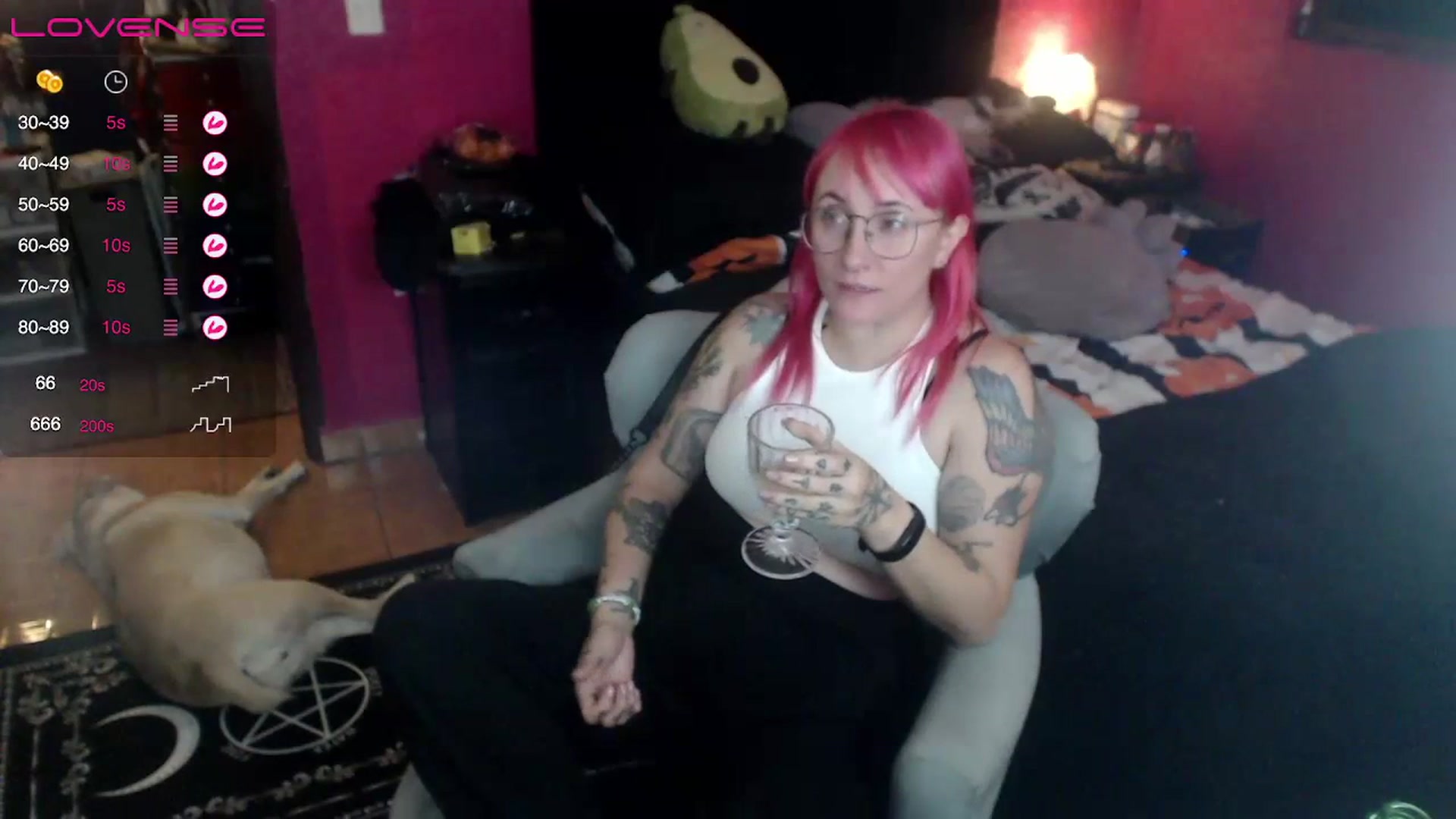 Gallery image thumbnail from AxeHallow's myfreecams stream on, 06/28/2023, 07:57 image 15 of 20