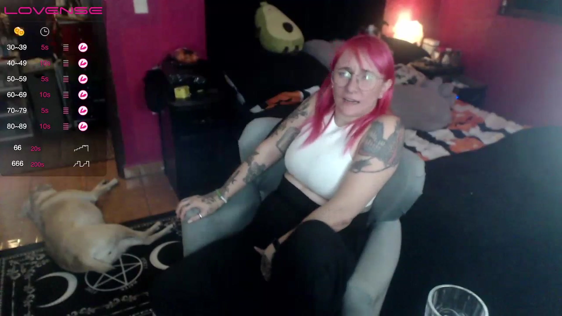 Gallery image thumbnail from AxeHallow's myfreecams stream on, 06/28/2023, 07:57 image 19 of 20