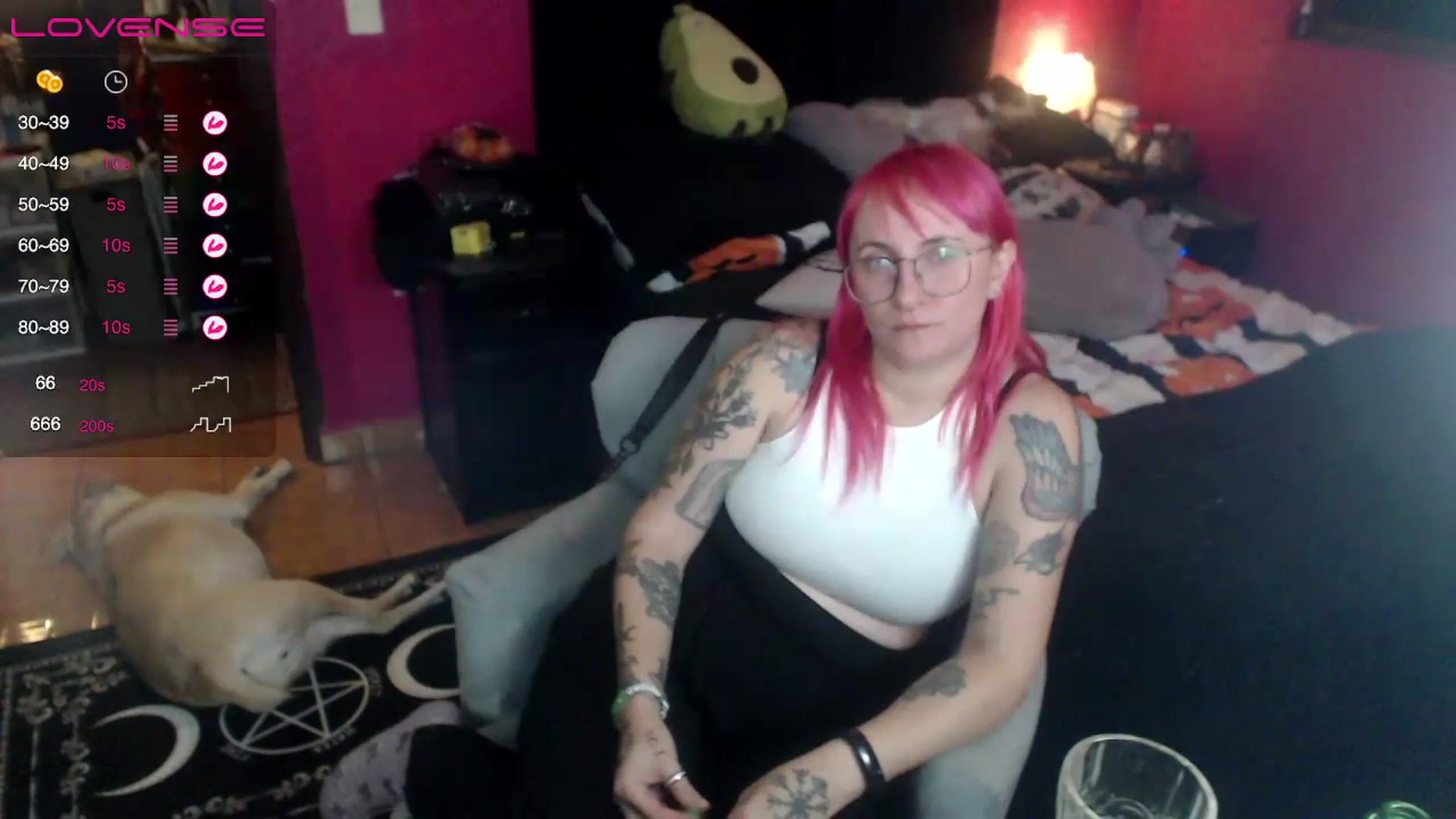 Gallery image thumbnail from AxeHallow's myfreecams stream on, 06/28/2023, 07:57 image 12 of 20