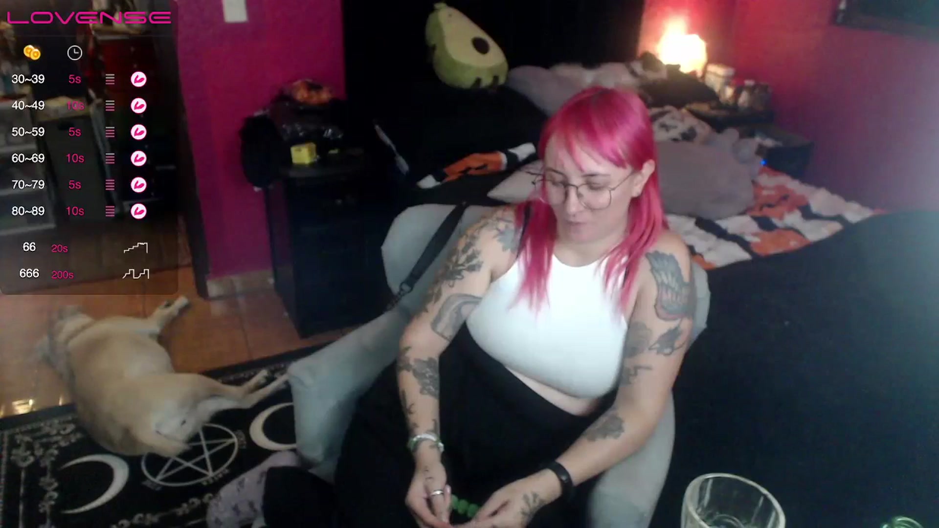 Gallery image thumbnail from AxeHallow's myfreecams stream on, 06/28/2023, 07:57 image 7 of 20