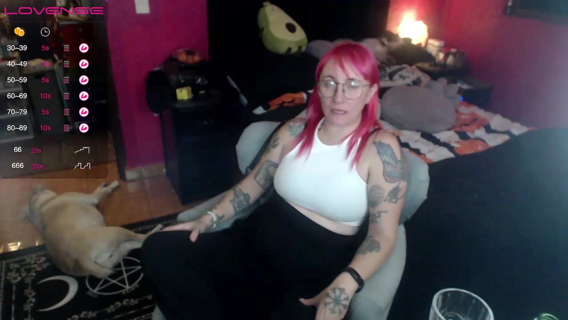 Gallery image thumbnail from AxeHallow's myfreecams stream on, 06/28/2023, 07:57 image 16 of 20