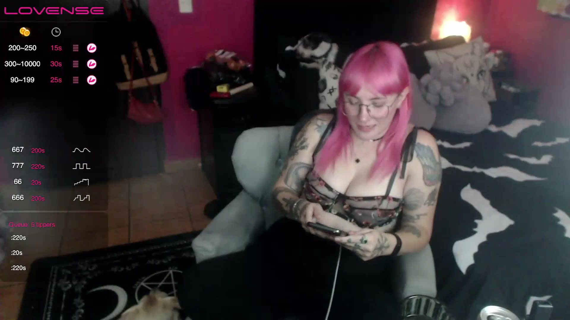 Gallery image thumbnail from AxeHallow's myfreecams stream on, 07/01/2023, 02:13 image 15 of 20