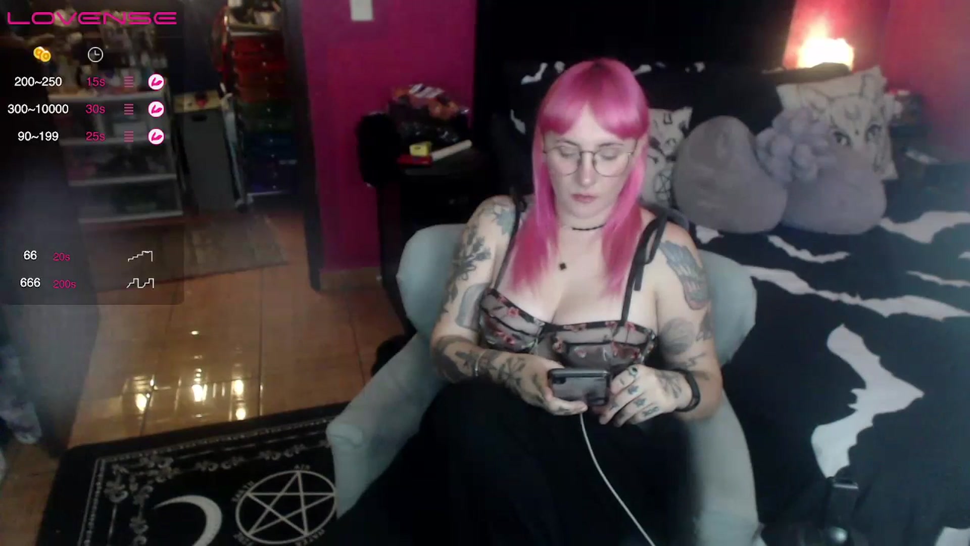 Gallery image thumbnail from AxeHallow's myfreecams stream on, 07/01/2023, 02:13 image 3 of 20