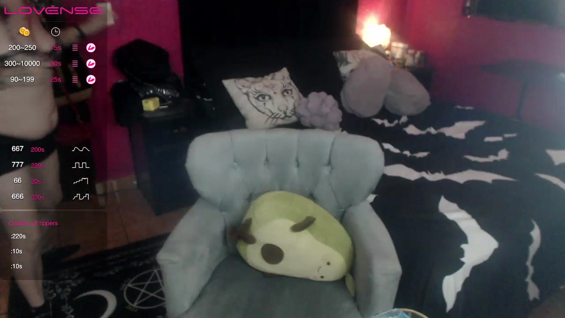Gallery image thumbnail from AxeHallow's myfreecams stream on, 07/04/2023, 02:56 image 11 of 20
