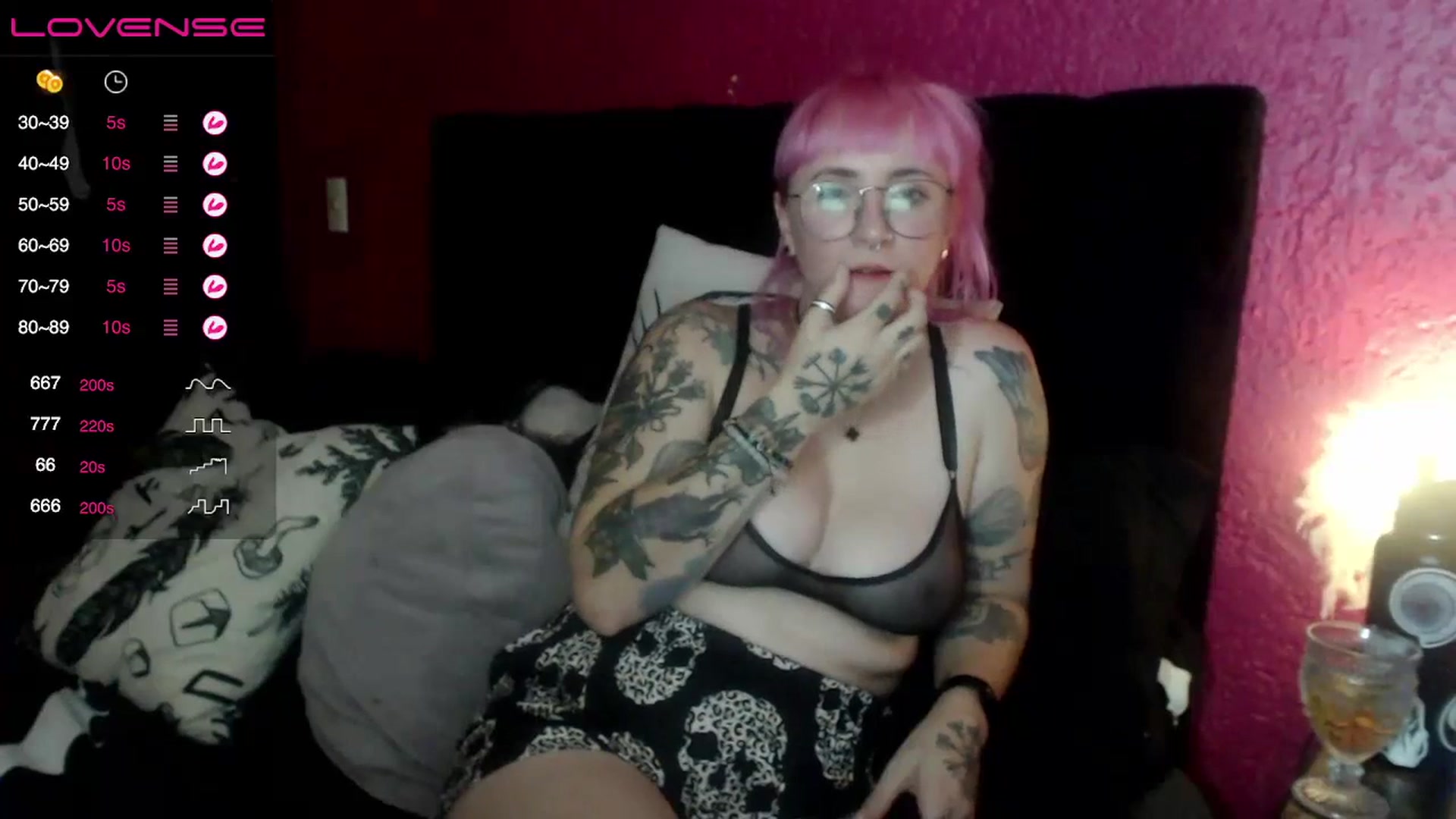 Gallery image thumbnail from AxeHallow's myfreecams stream on, 07/06/2023, 01:40 image 19 of 20