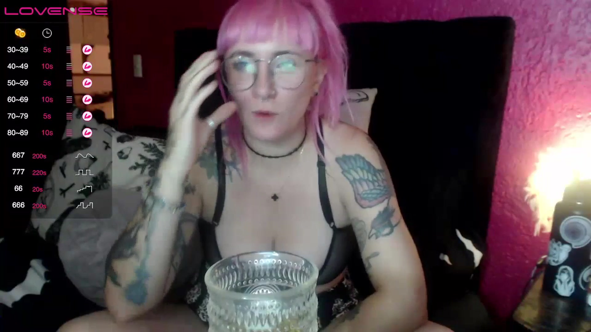 Gallery image thumbnail from AxeHallow's myfreecams stream on, 07/06/2023, 04:11 image 14 of 20