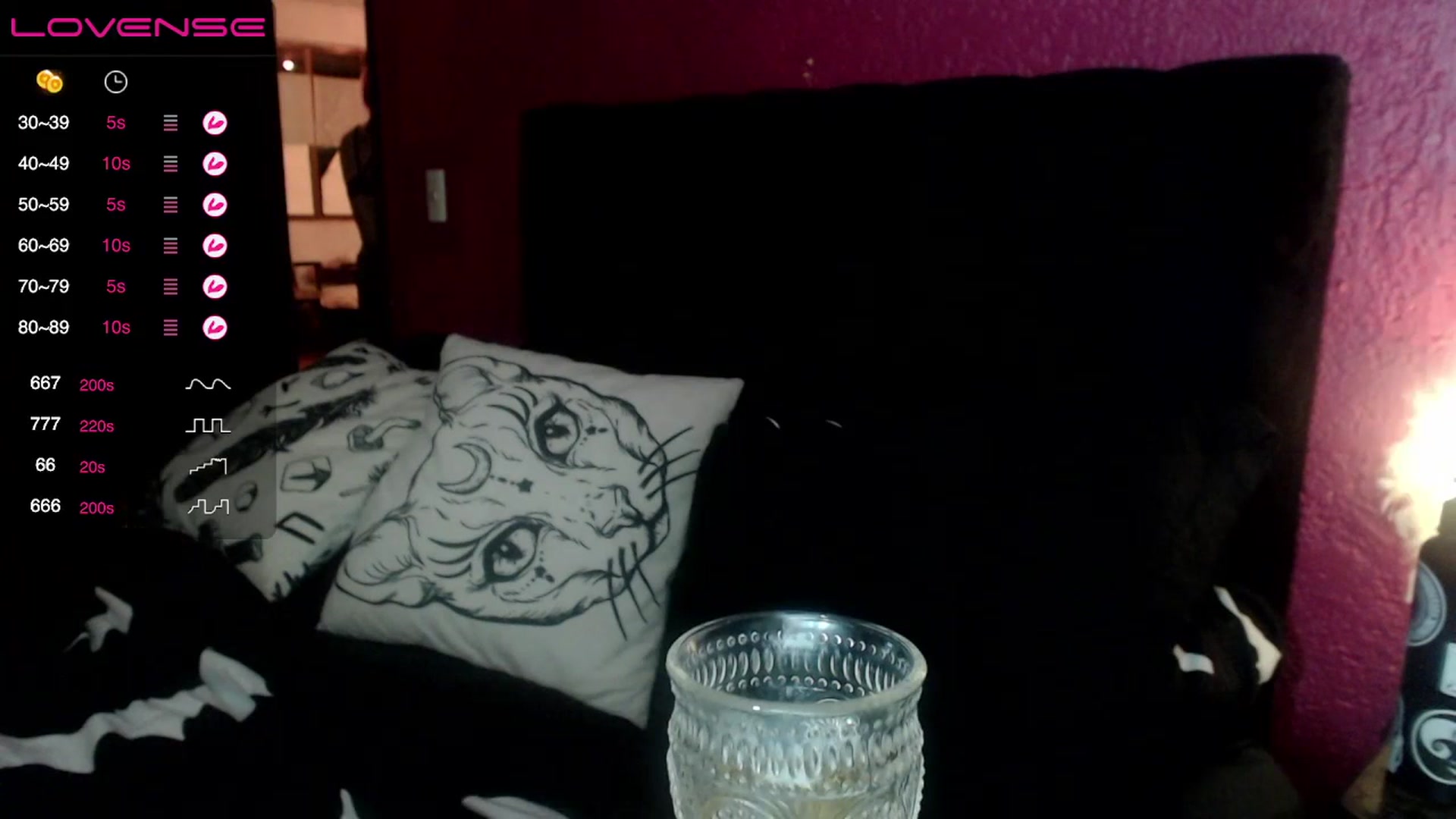 Gallery image thumbnail from AxeHallow's myfreecams stream on, 07/06/2023, 07:48 image 8 of 20