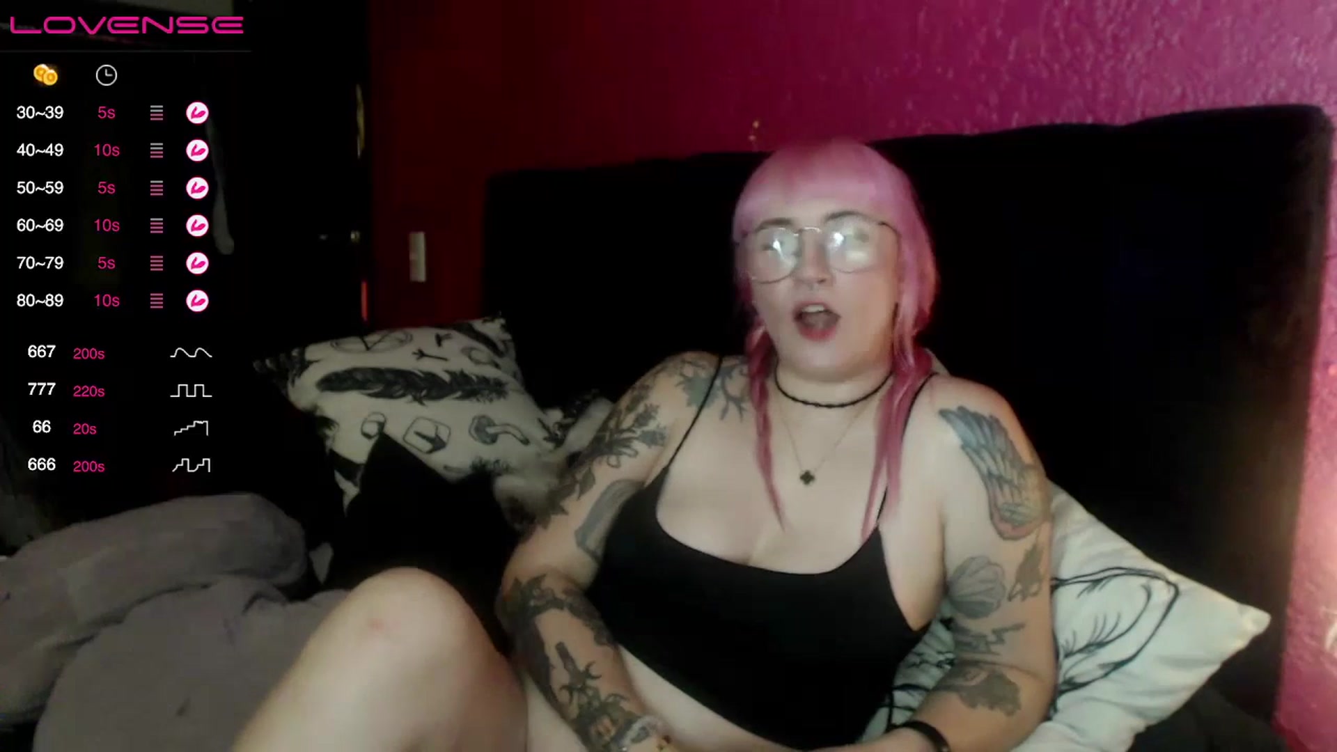 Gallery image thumbnail from AxeHallow's myfreecams stream on, 07/10/2023, 03:11 image 14 of 20
