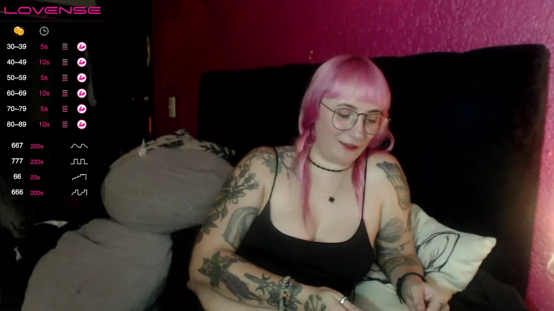 Gallery image thumbnail from AxeHallow's myfreecams stream on, 07/10/2023, 03:11 image 8 of 20